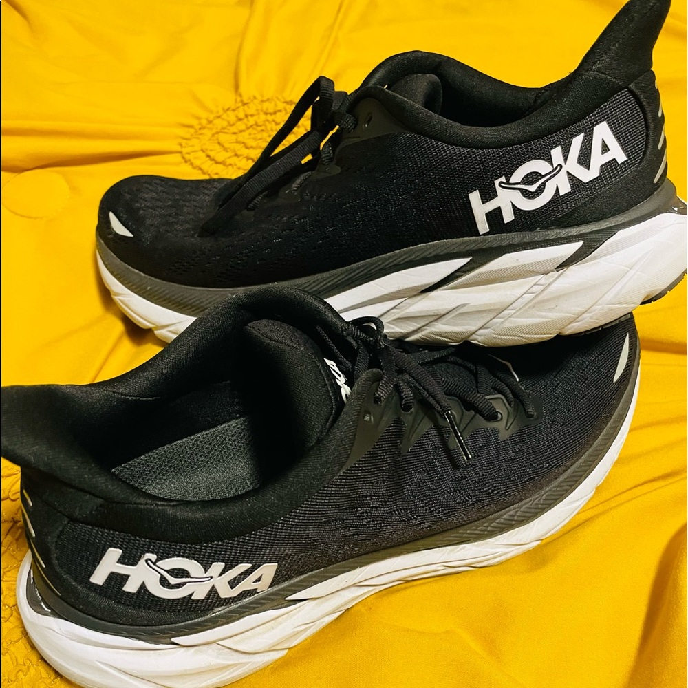 Women’s Hoka Clifton 8